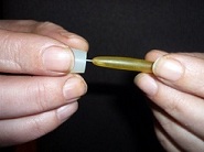 Catac speentje doorprikken met een speld